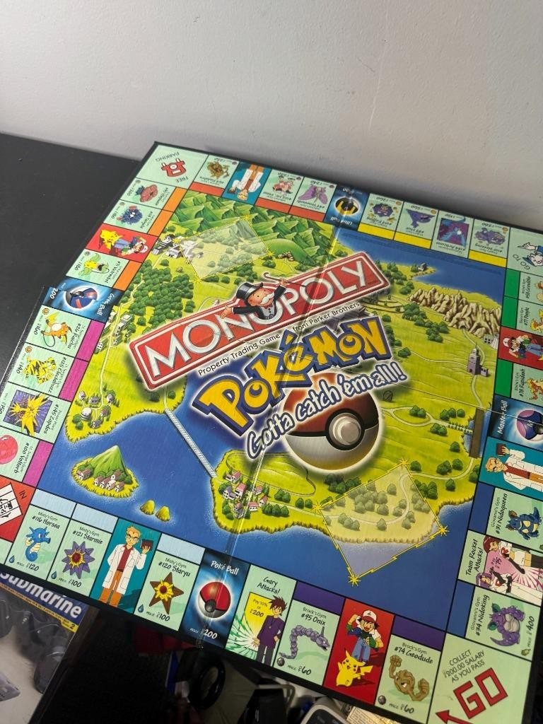 Vintage Parker Brothers Hasbro Pokemon Monopoly Collector’s Edition Board Game