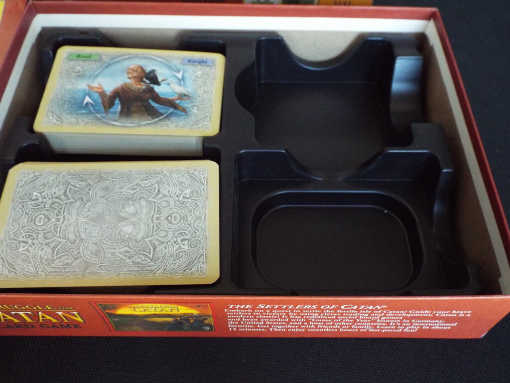 The STRUGGLE FOR CATAN Multi-Player Card Game 3141 Complete