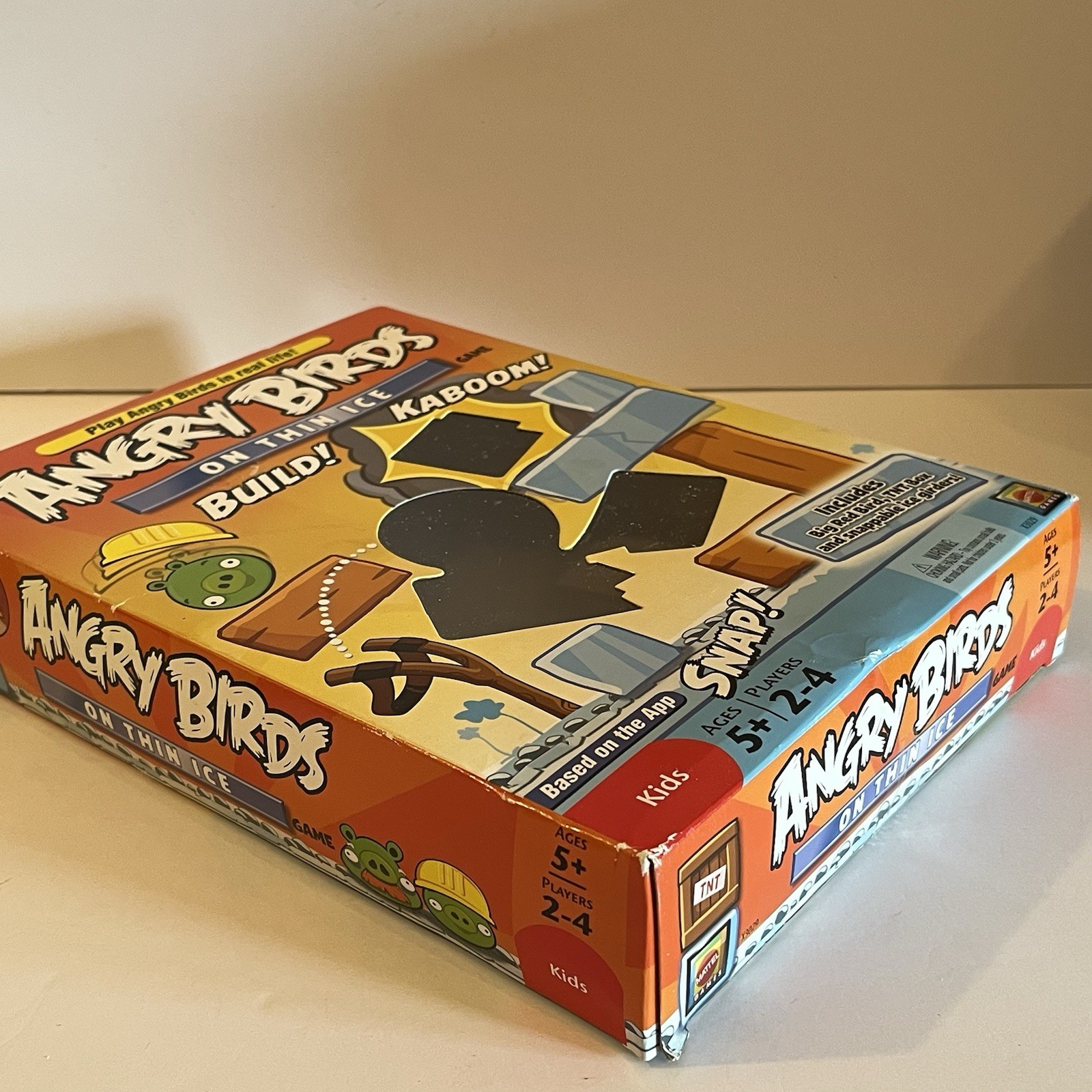 ANGRY BIRDS ON THIN ICE Slingshot Launch Action Game Toy Set Mattel ’11 Open Box