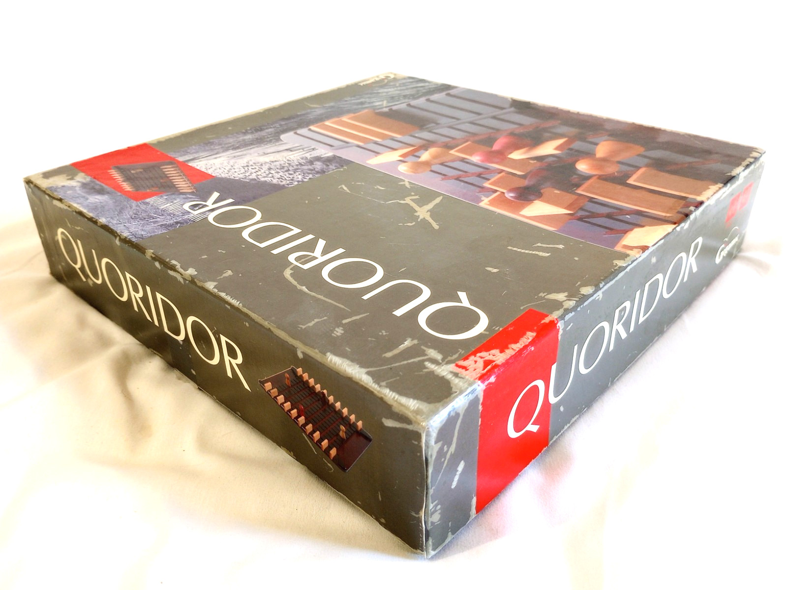 Quoridor Board Game, Award Winning, Complete
