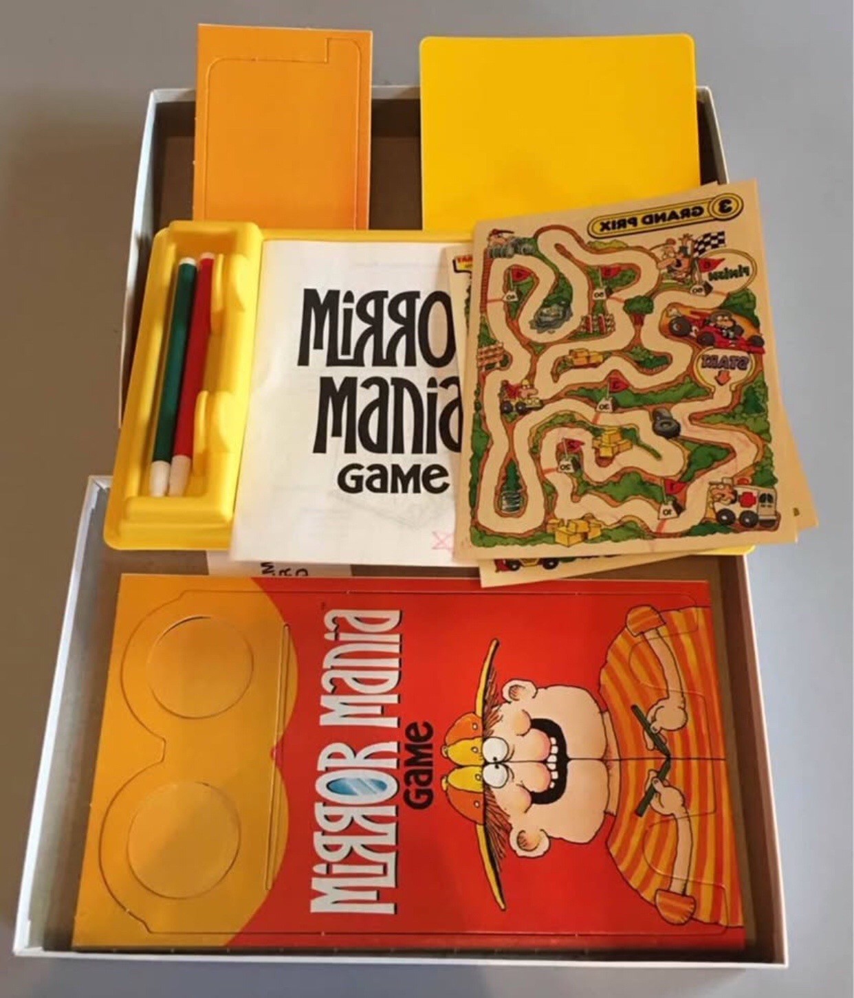 Mirror Mania Reverse Action Board Game VTG 1982 Whitman Complete