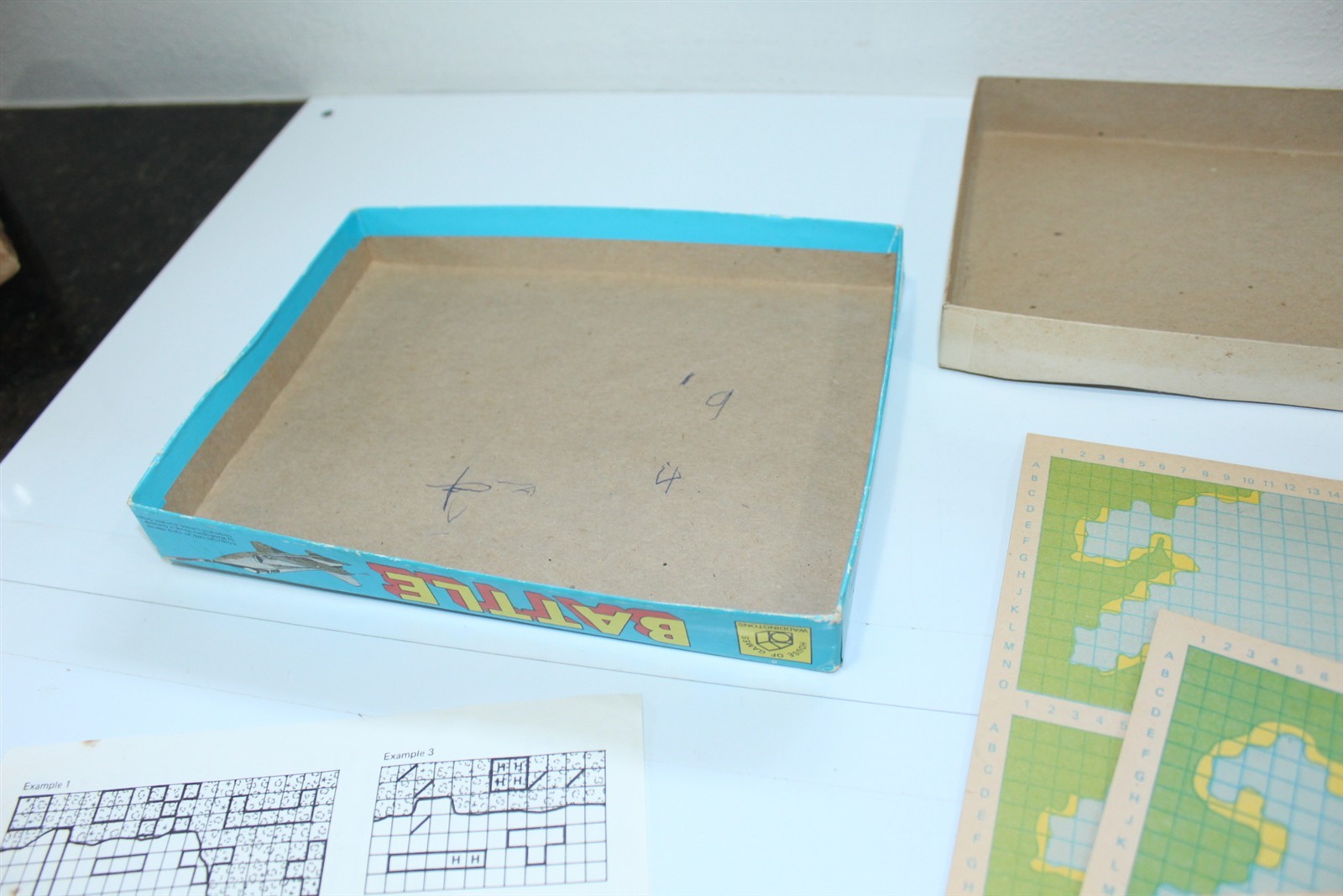 Vintage 1976 Battle Game In Original Box 2 Player Military Sea Land Air