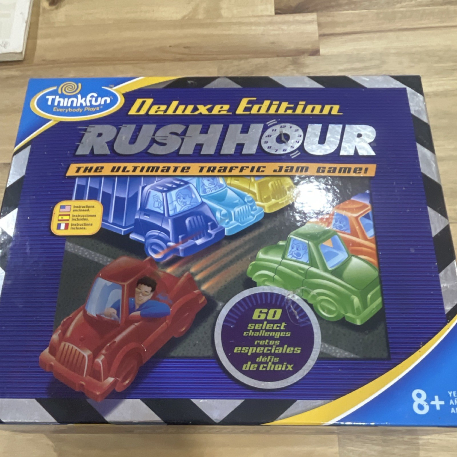 ThinkFun Rush Hour Deluxe Edition Sliding-Block Game Cars 60 Challenges