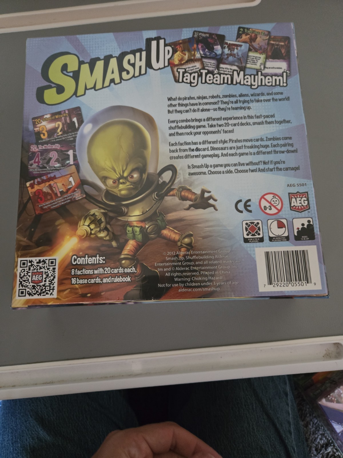 Smash Up BASE Game AEG 5501 NEW “the Shufflebuilding Game of Total Awesomeness”