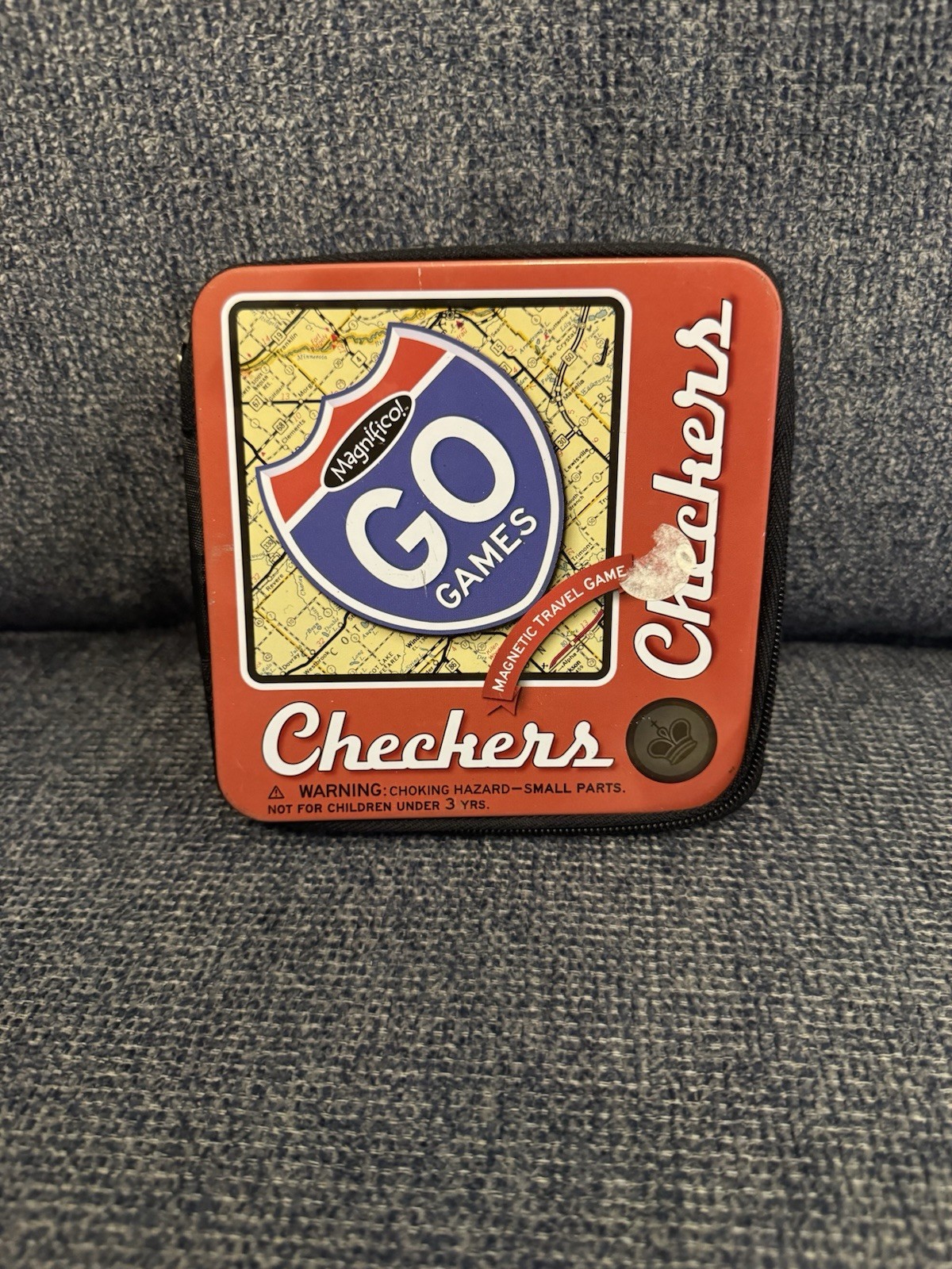 2007 CHECKERS MAGNETIC TRAVEL GAME WITH ZIPPER CARRY CASE Magnifico Go.