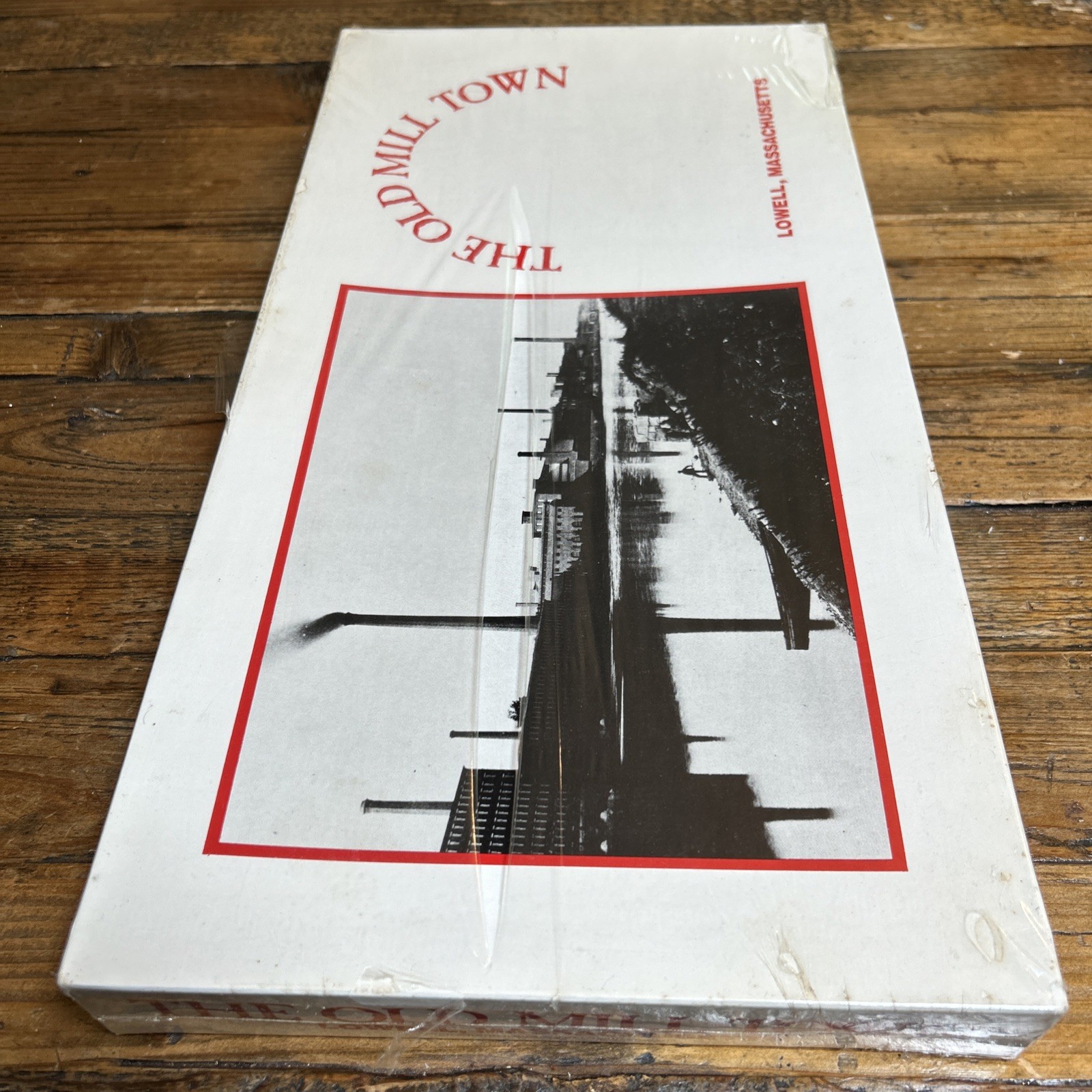 NEW SEALED! RARE! Vintage 1981 The Old Mill Town Board Game Lowell Massachusetts