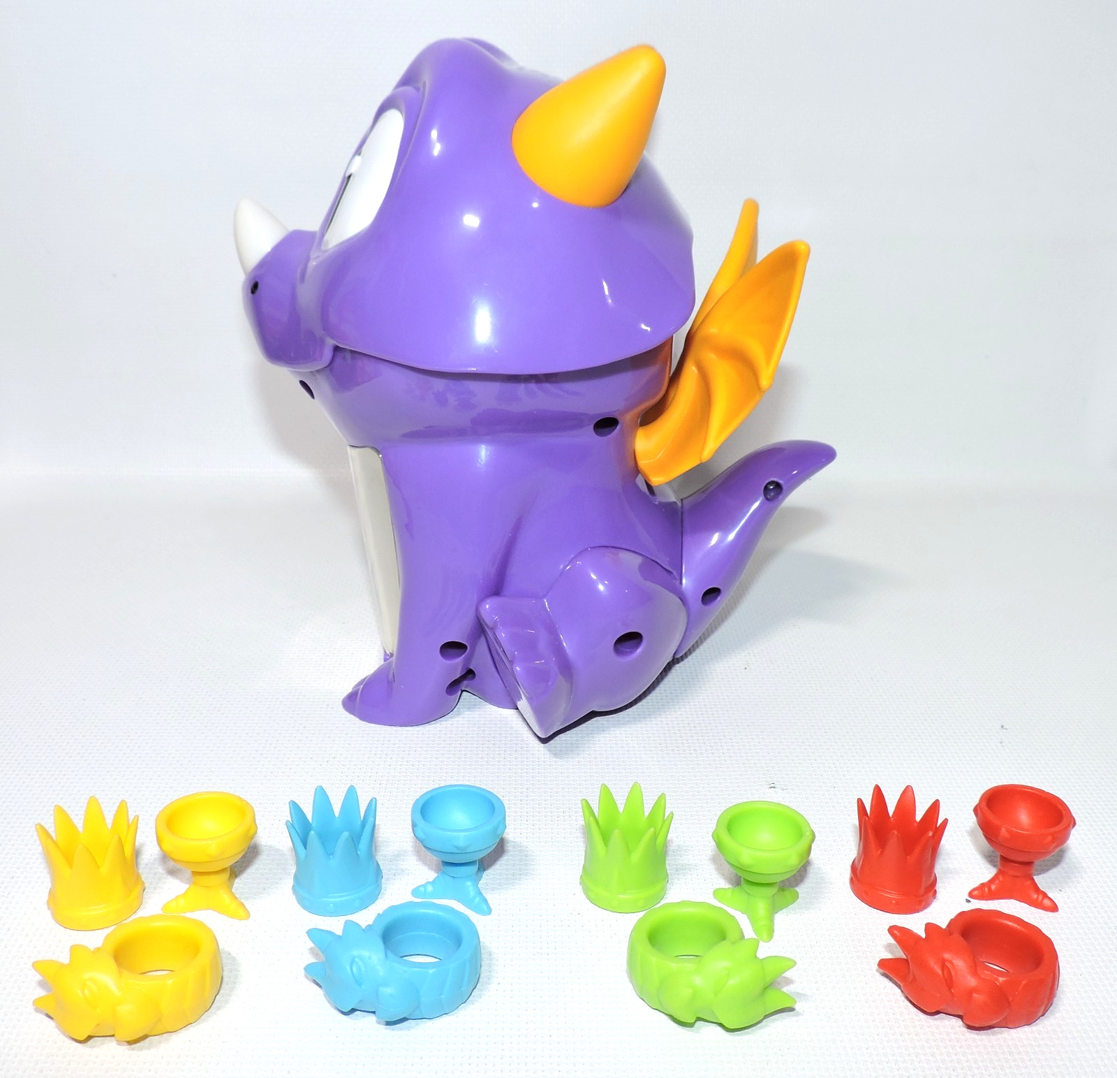 Dragon Snacks Game WORKS COMPLETE w/o Inst. Kids Children Treasure Crown in Box