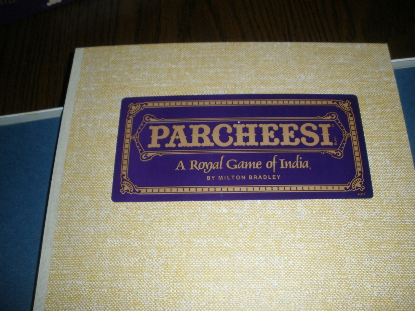 VINTAGE MILTON BRADLEY DELUXE PARCHEESI 1989 COMPLETE