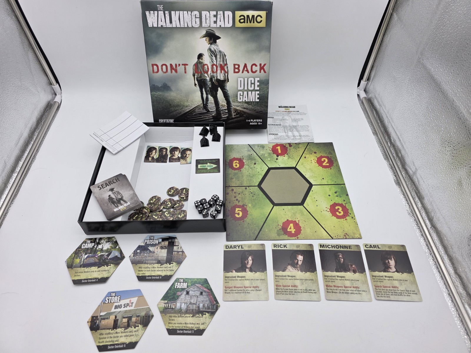 THE WALKING DEAD dont look back DICE GAME BOARD GAME amc CRYPTOZOIC Complete