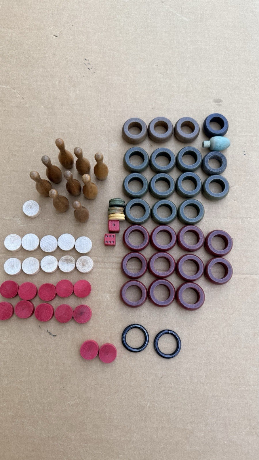 Vintage Carrom Game Wood 65 Pieces Variety ( NICE )