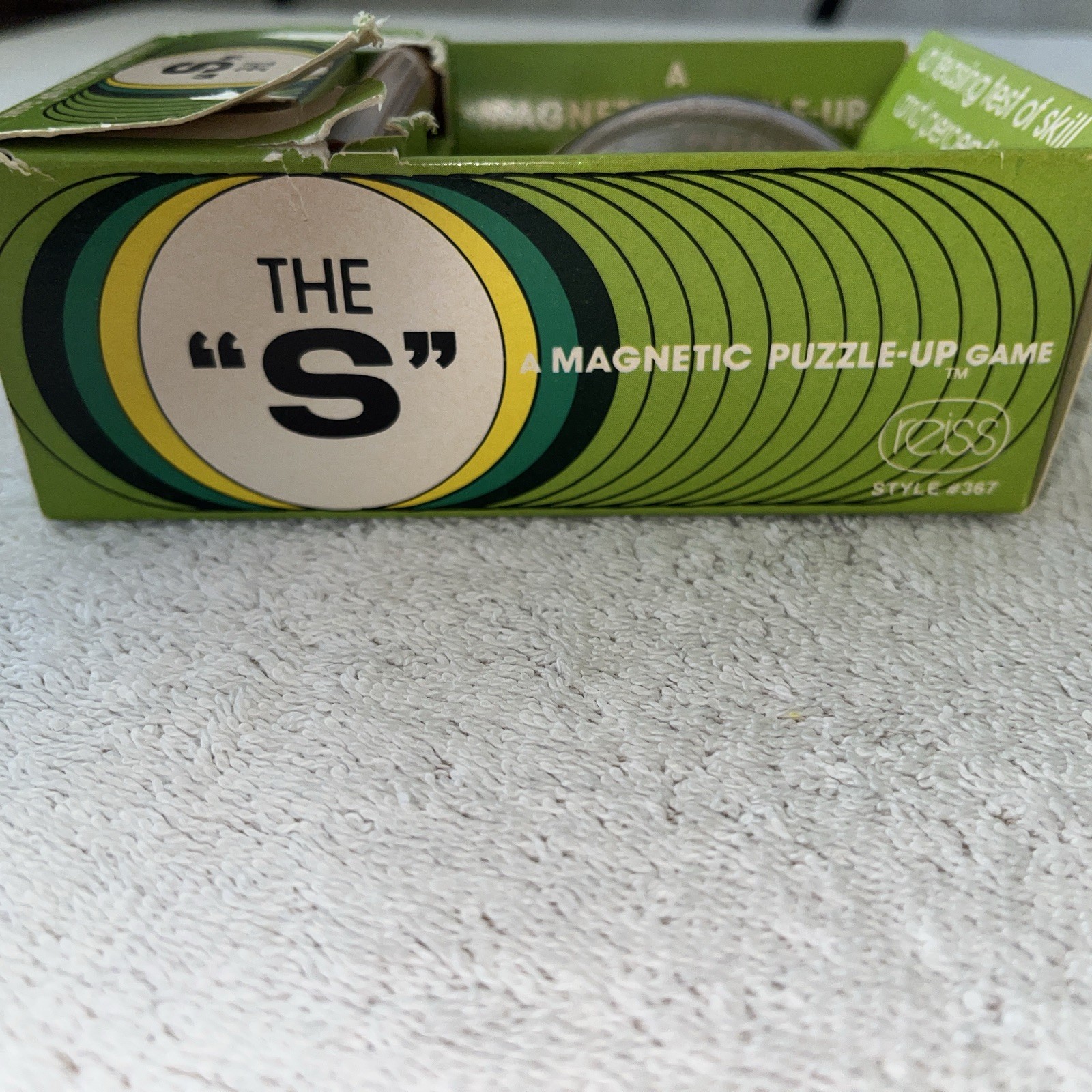 The “S” Magnetic Puzzle-Up Game #367 Puzzle Reiss Marble Vintage 1970s