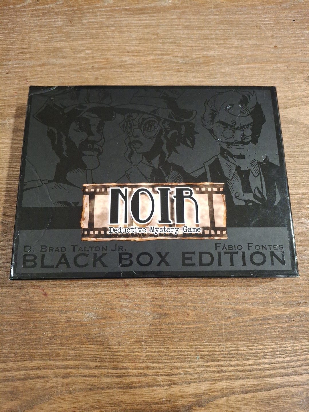 Level 99 Games – NOIR: Deductive Mystery Game Black Box Edition – COMPLETE!