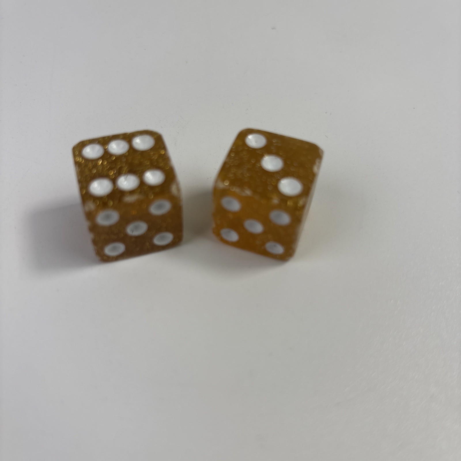 Yahtzee Deluxe Edition 1997 Gold Sparkle Replacement Dice (2)