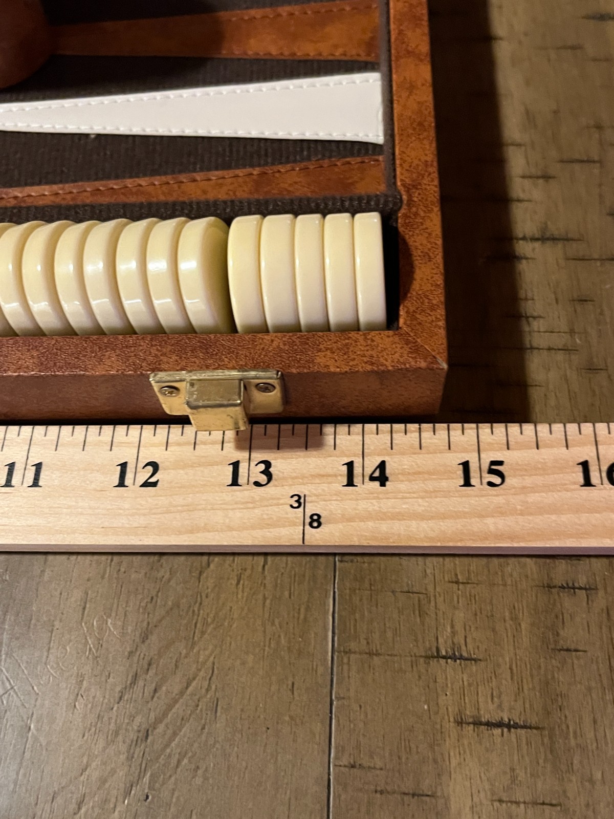 Vintage Backgammon Game in Case Set 15×19″ Complete Brown Tan White
