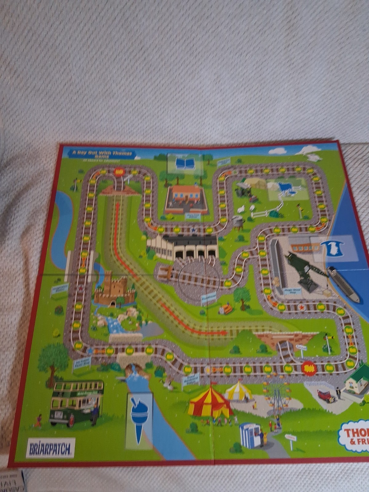 Thomas & Friends Tank Engine A DAY OUT WITH THOMAS Board Game Briarpatch 2005