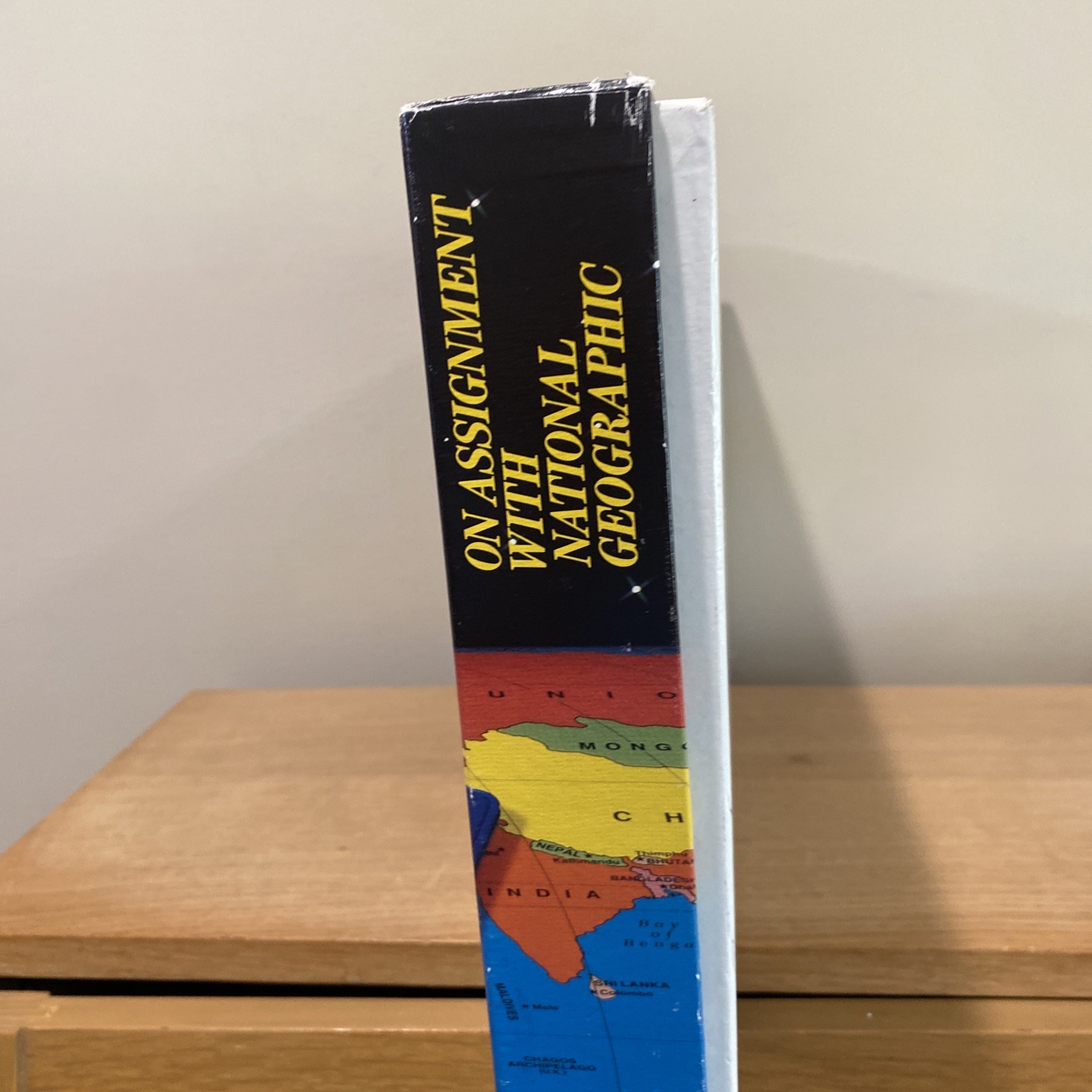 Vtg 1990 On Assignment With National Geographic Travel Board FamilyGame Complete