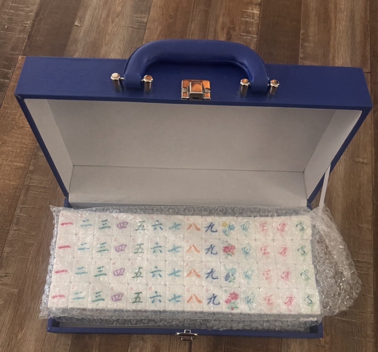 LaRandom American Mahjong Set 168 Acrylic Numbered Tiles, Carry Case