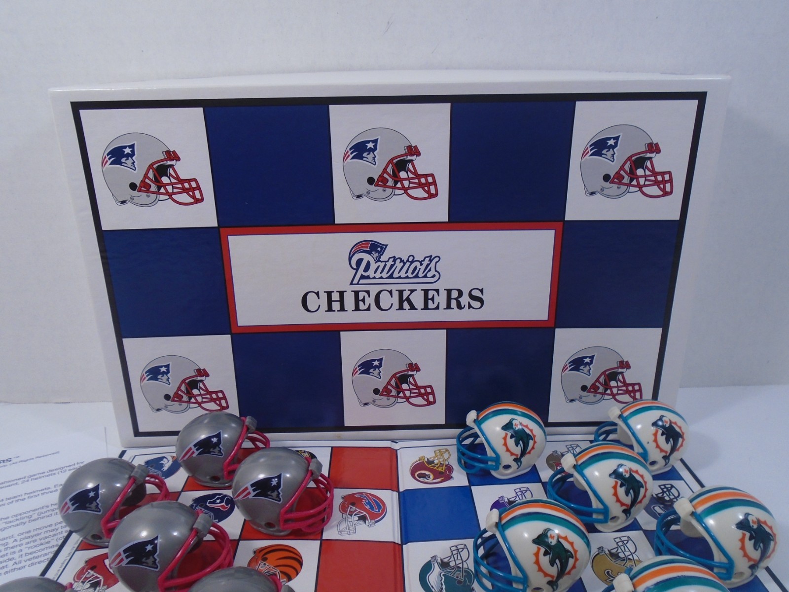 NEW ENGLAND PATRIOTS vs MIAMI DOLPHINS–CHECKERS GAME (LOOK)