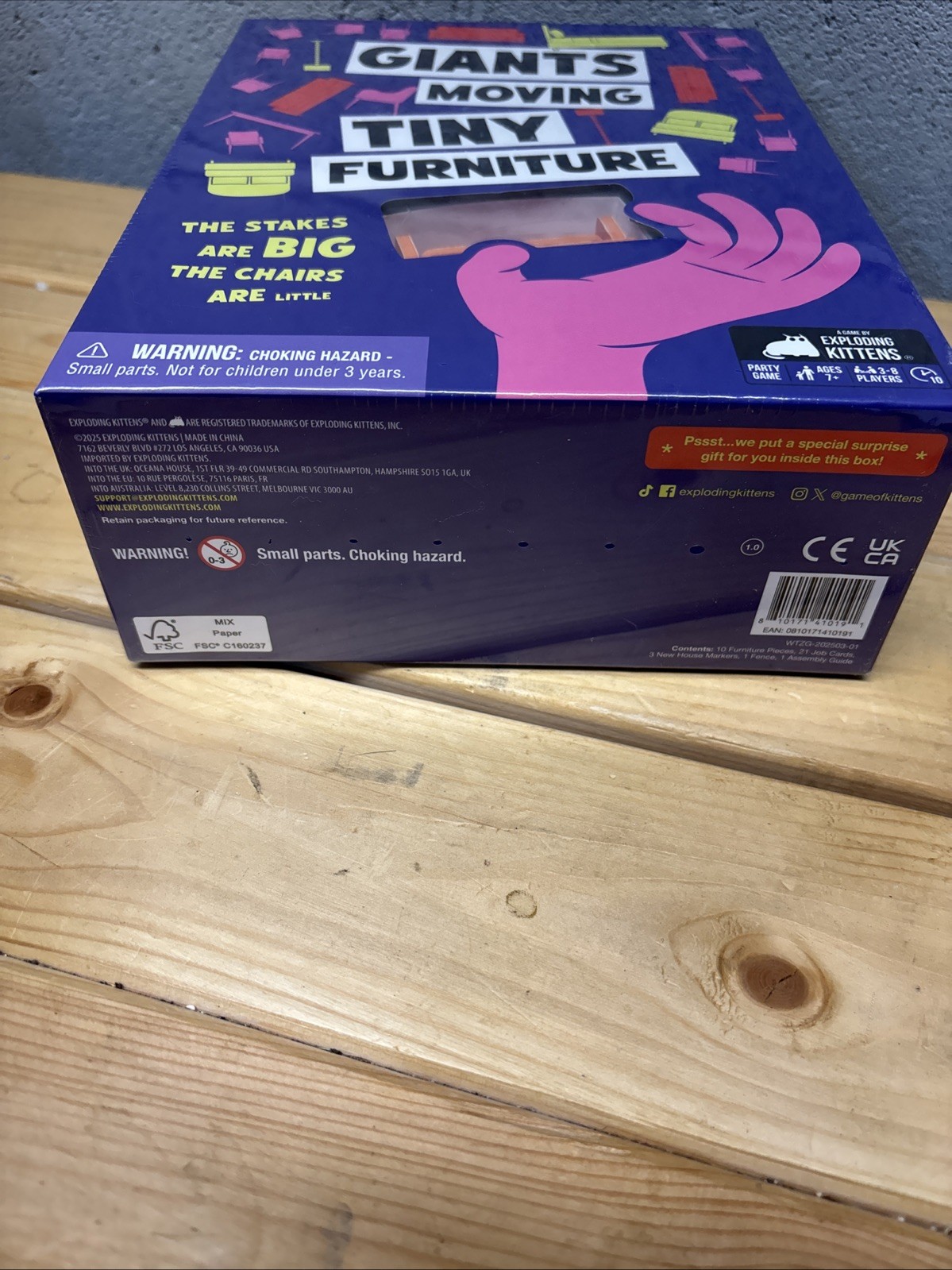 Giants Moving Tiny Furniture – Game by Exploding Kittens New In Box