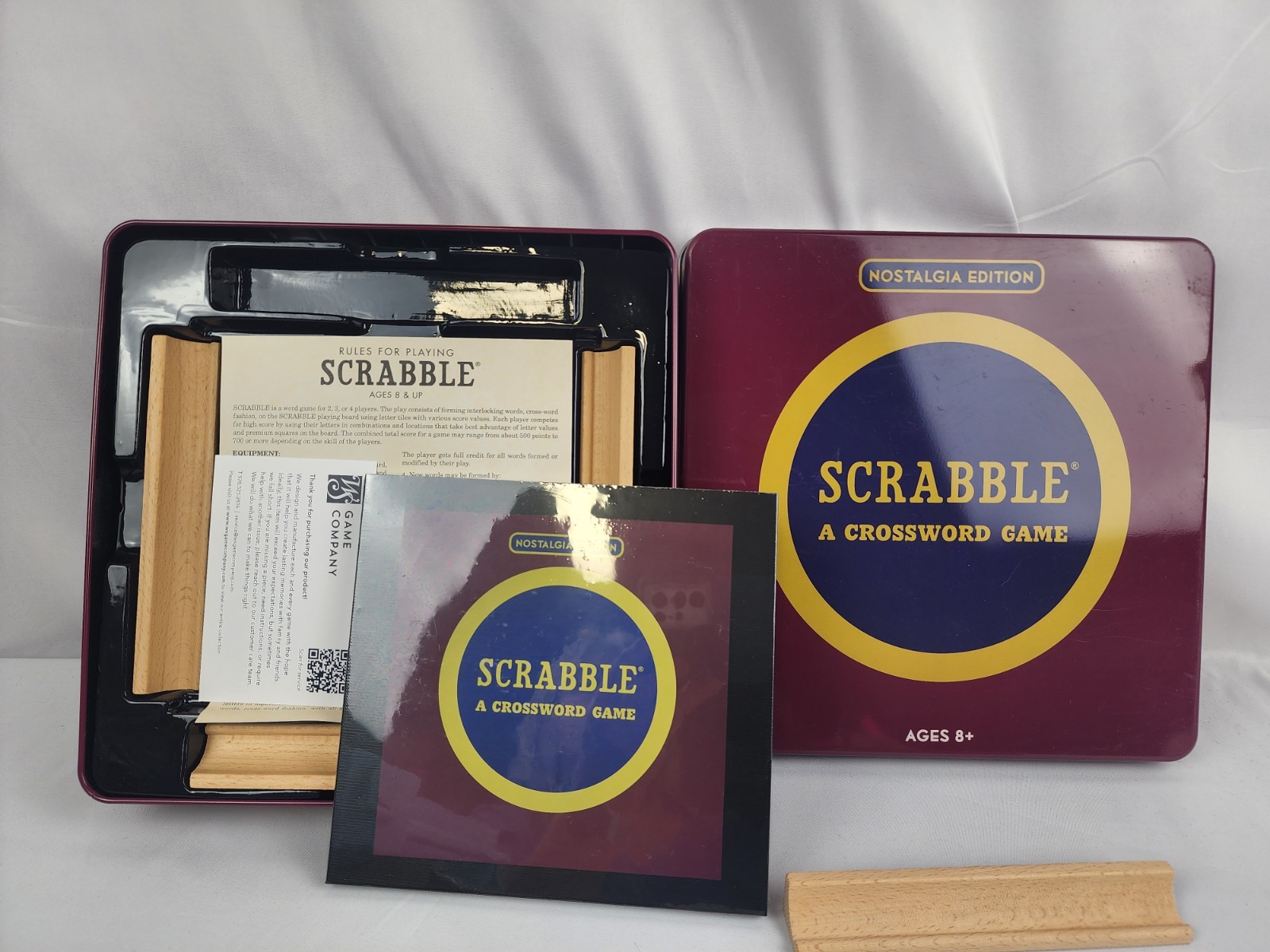 New unsealed outer Nostalgia edition SCRABBLE crossword GAME collectible tin