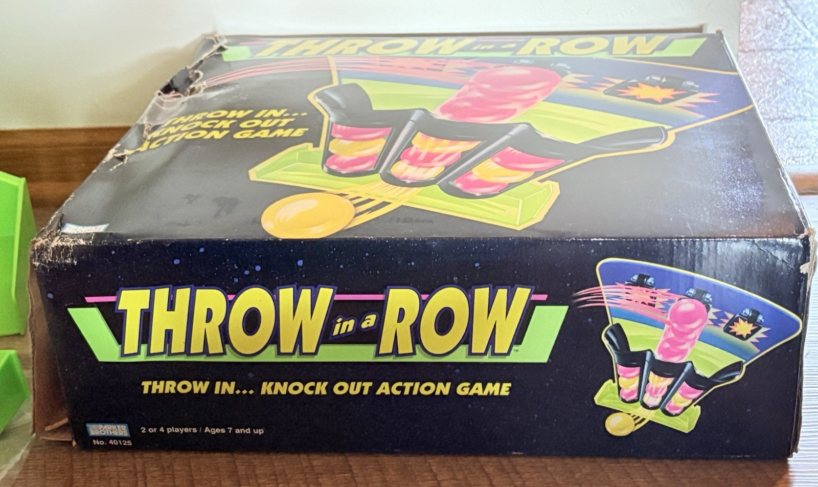 1992 Throw in a Row Game Neon Tic Tac Toe Ball Toss 40125 Works RARE