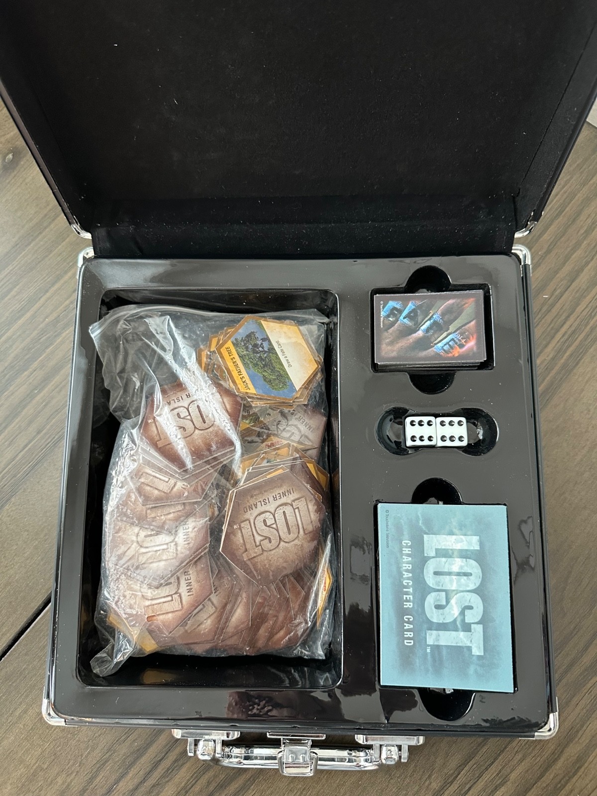 Lost: The Board Game RARE Briefcase Edition, 2006, TV Show, Complete