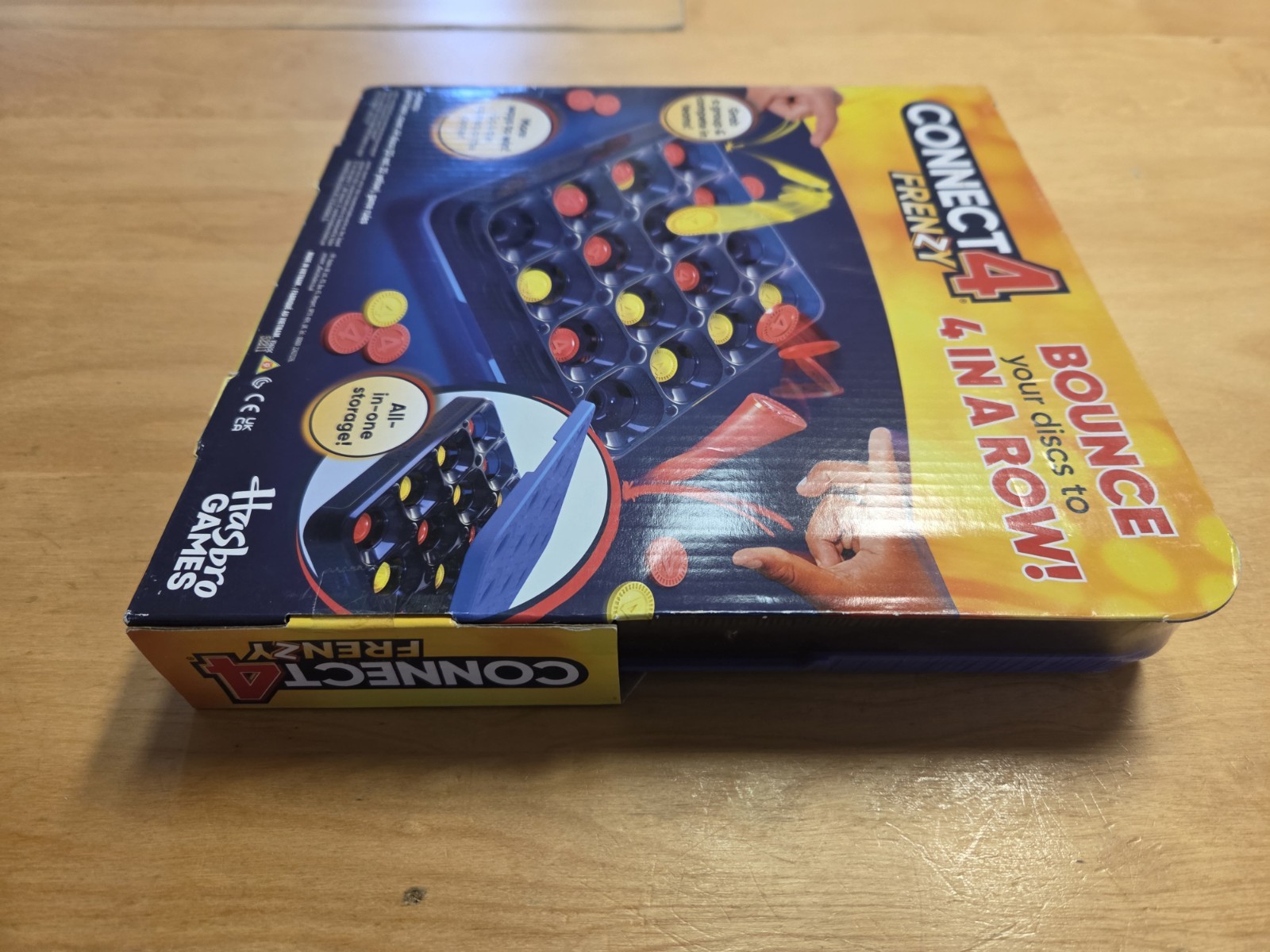 Connect 4 Frenzy Hasbro Game 2-6 Players Fast Disc Game Minor Box Wear FreeSH