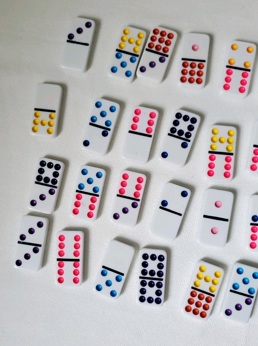 Puremco Chicken Foot Colorful Domino’s Set Of 43 Box Flawed