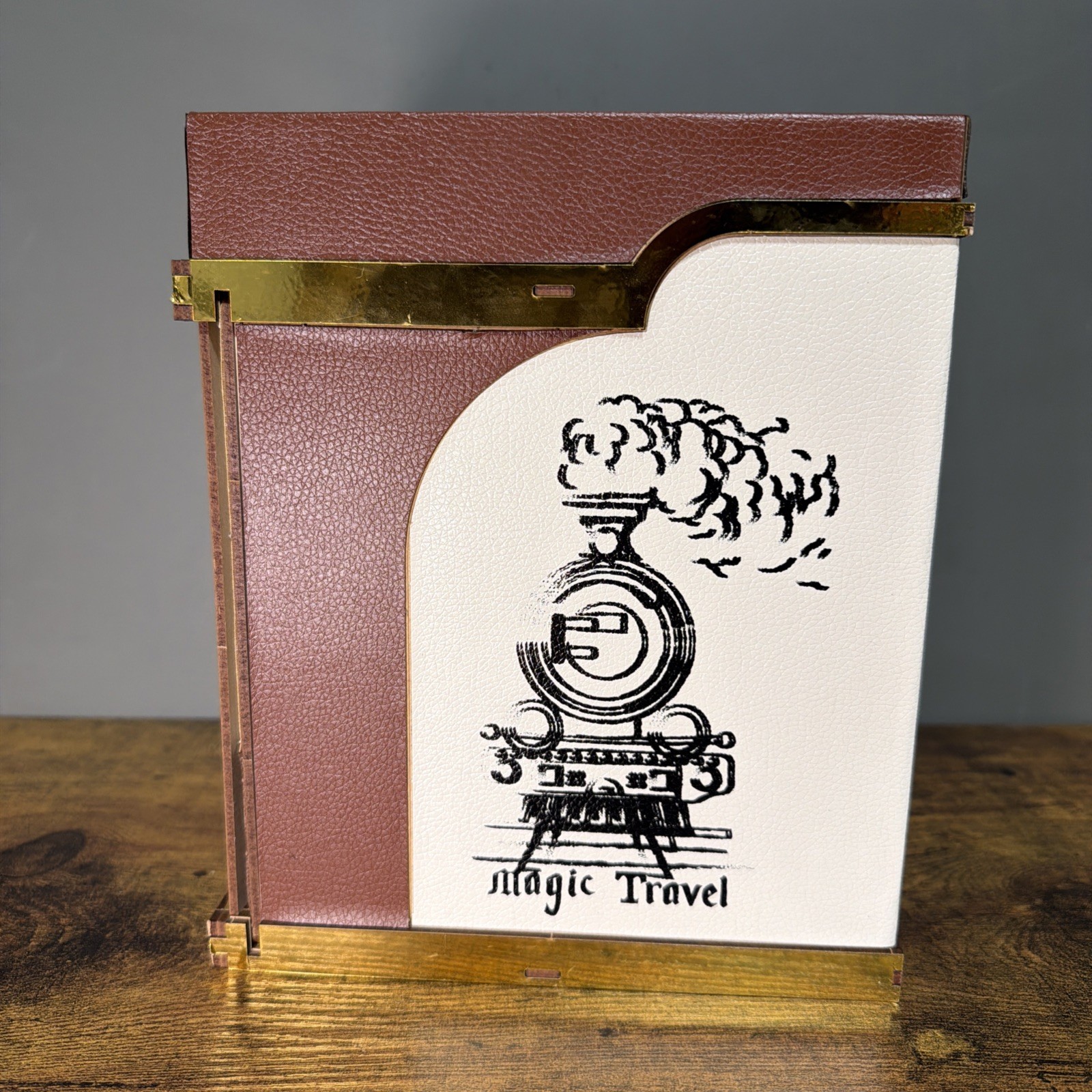 DIY Book Nook Kit Miniature Infinity Train Cabin 3D Puzzle Tonecheer – Harry P.