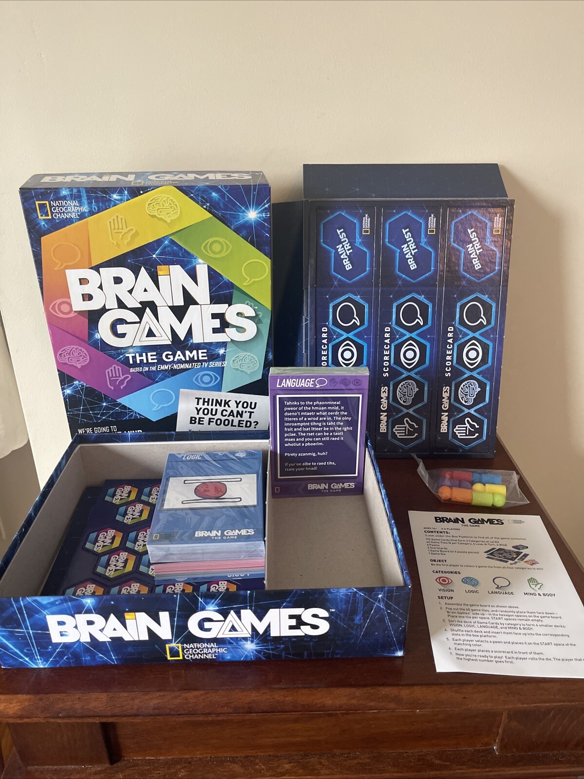 Brain Games The Game -NATIONAL GEOGRAPHIC -Brand New -Buffalo Games