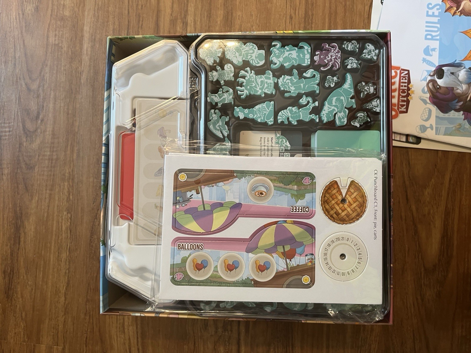 Cardboard Alchemy Critter Kitchen Deluxe Pledge (Deluxe Kickstarter Ed)