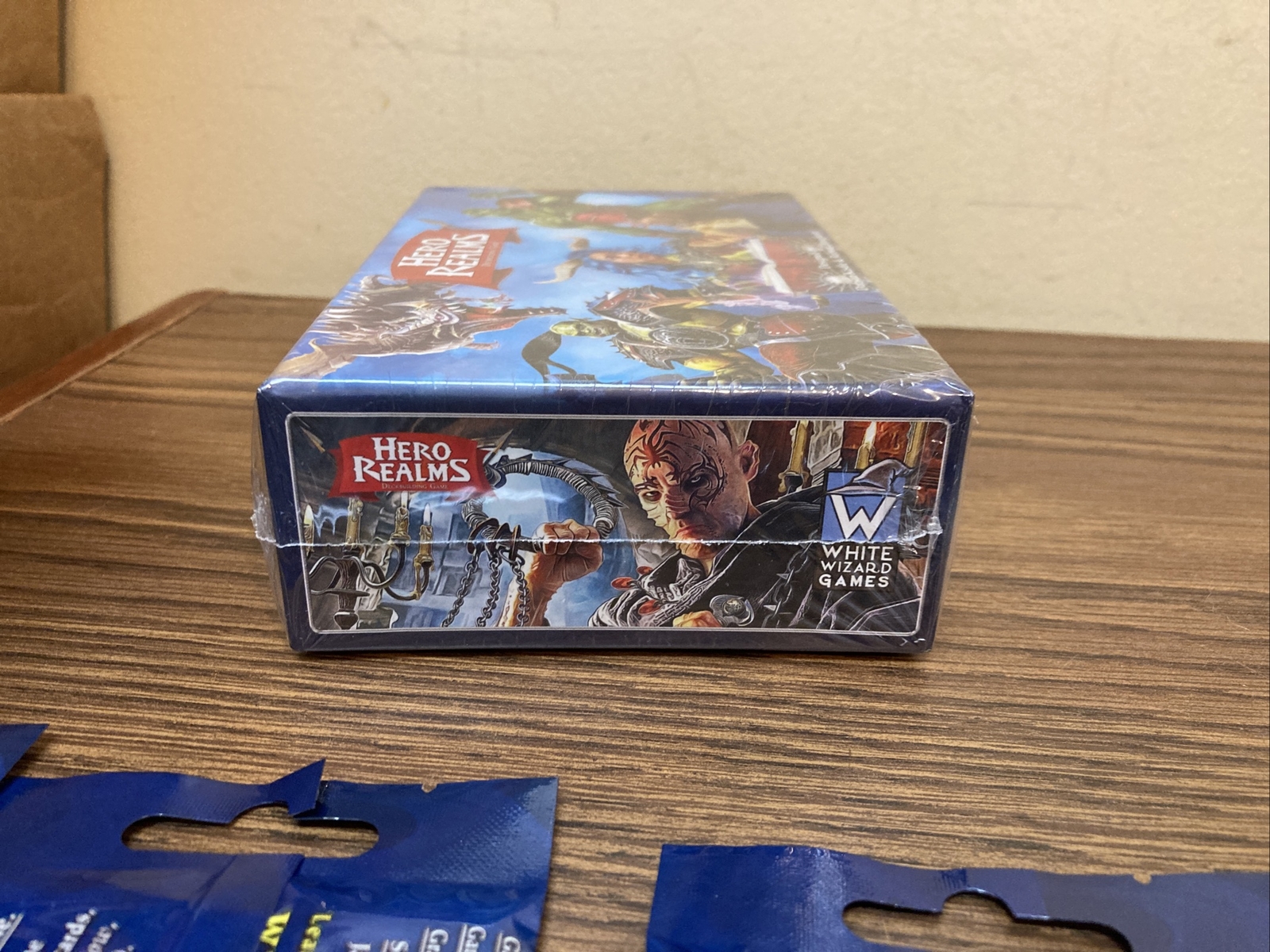 Hero Realms Deckbuilding 2-4 Player Board Game White Wizard Sealed And 7 Packs