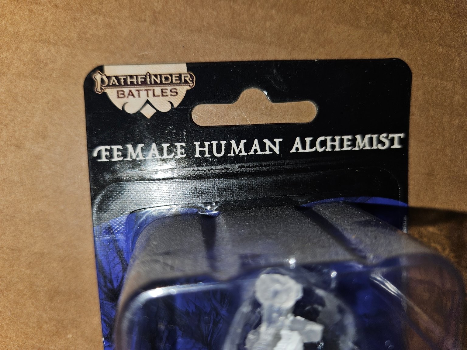 Pathfinder Battles Female Human Alchemist Miniature Deep Cuts Unpainted