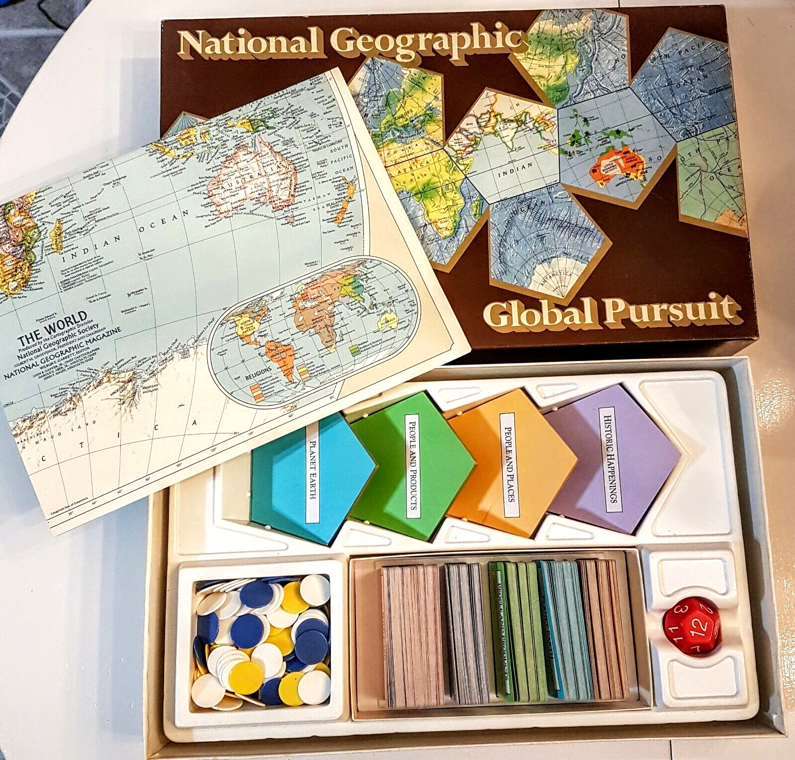 National Geographic Global Pursuit Board Game VTG 1987 Geography Map Educational