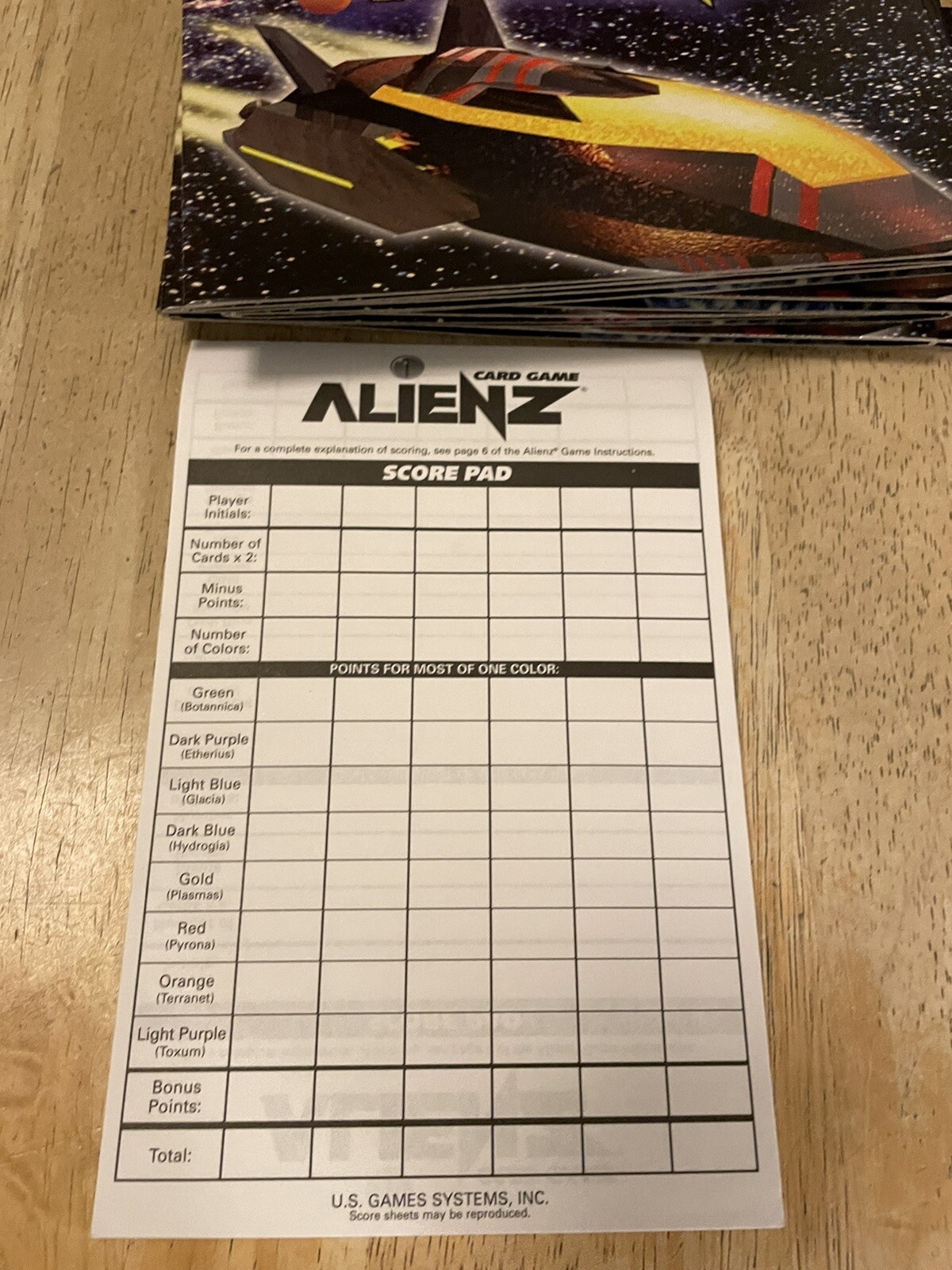Alienz Card Game by U.S. Games Systems 2004 Complete