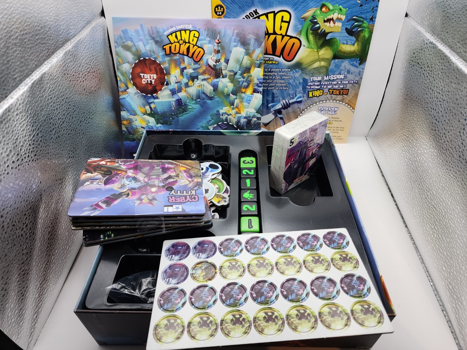 Open box New Iello Richard Garfield King of Tokyo Edition Board Game 2014