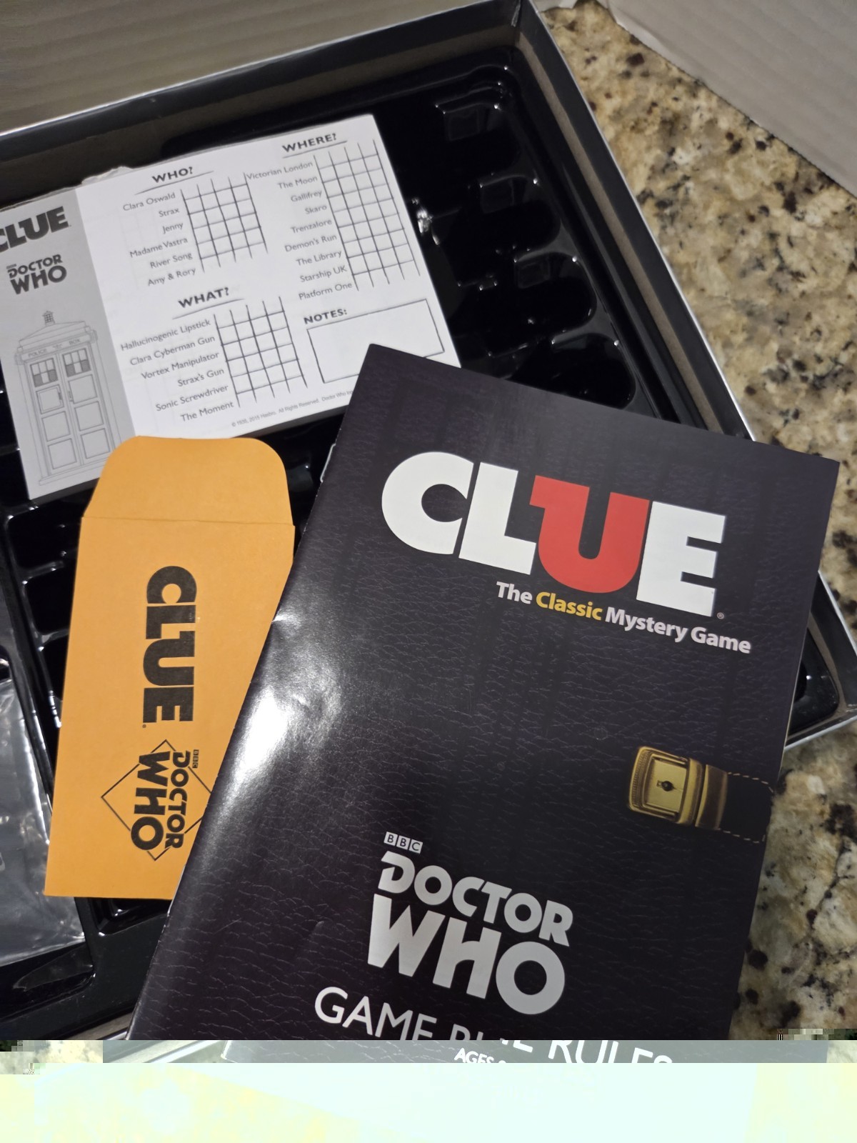 Clue Classic Mystery Game BBC Doctor Who Edition USAOPOLY 2015 Tardis Complete