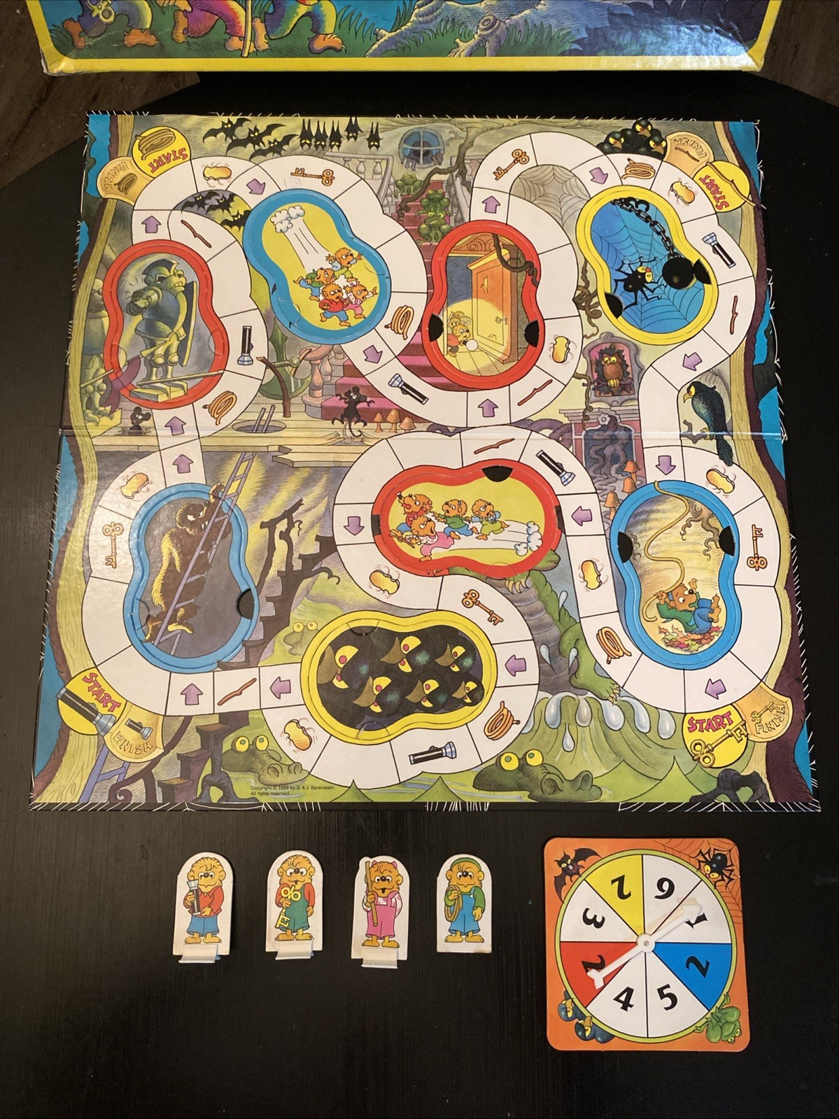 Vintage 1989 The Berenstain Bears Spooky Old Tree Board Game