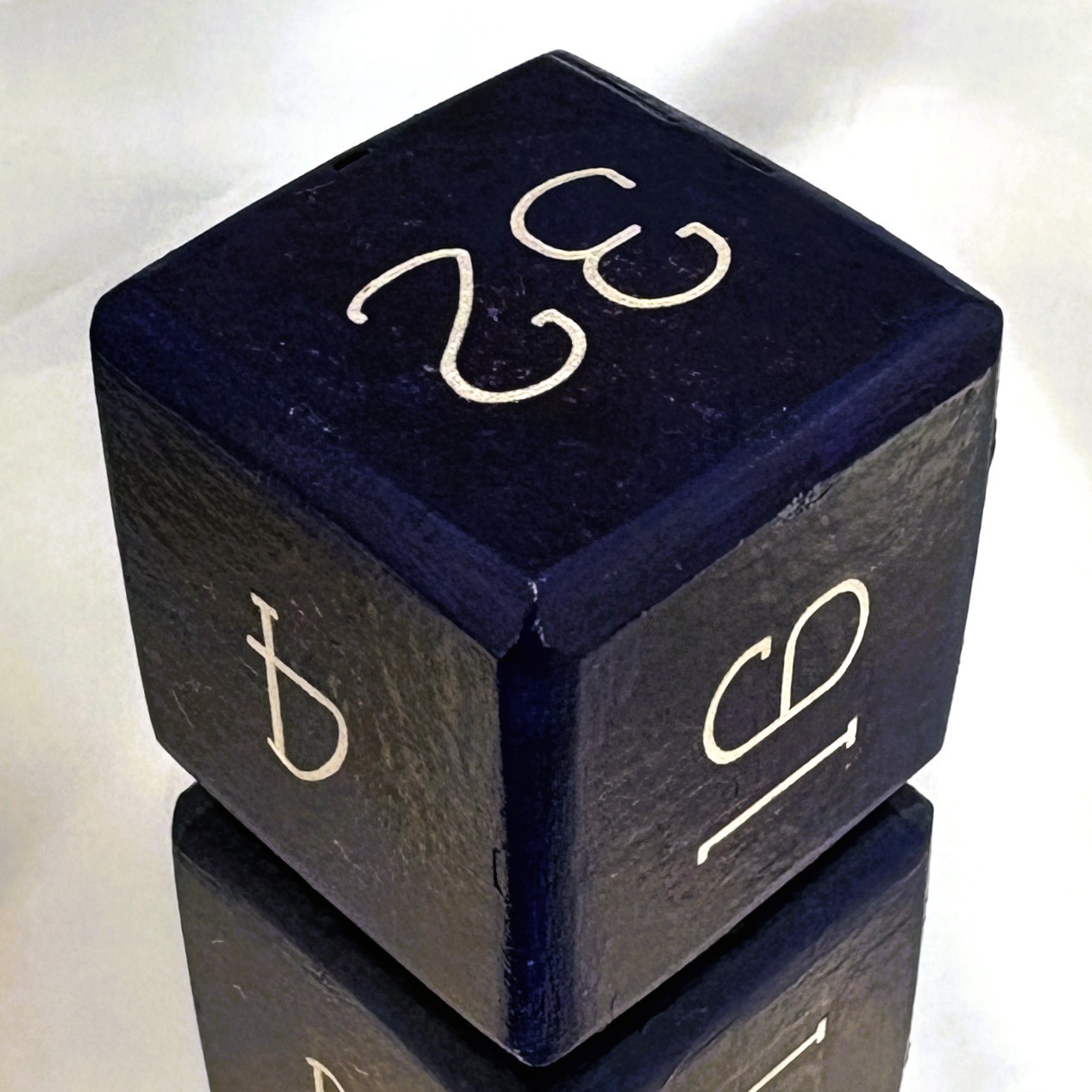 Stellar Stories – Where Games Meet Galaxy – Backgammon Doubling Cube 36mm