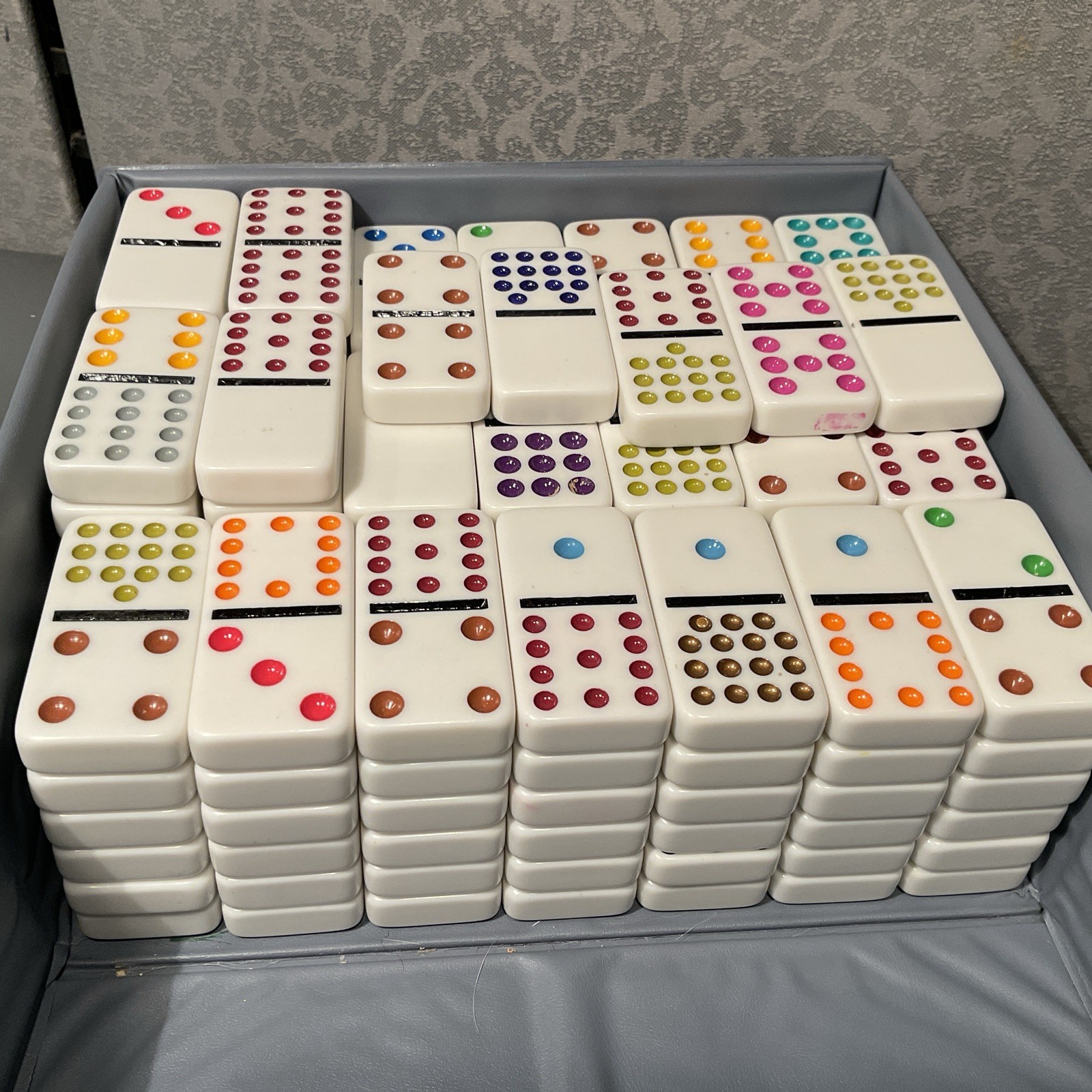 Domino By Cardinal With 135 Dominos And Gray Vinyl Case