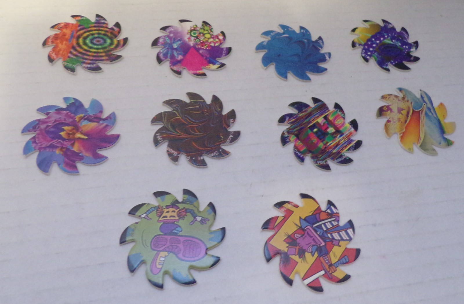Team Logo Pogs w 49er’s Yankees, Dolphins ++ Saw Blades, Ying Yang
