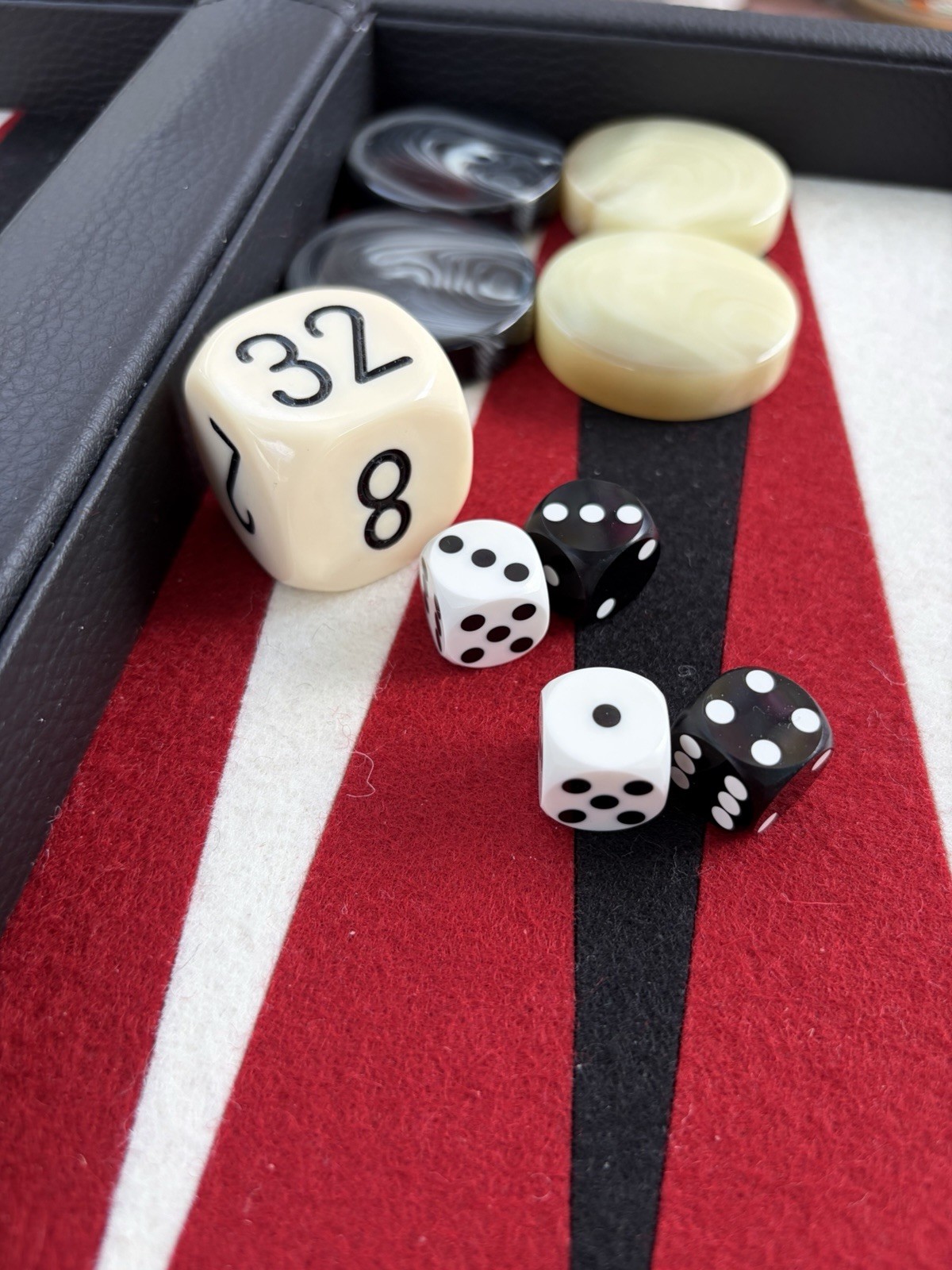 Freistädtler Backgammon Board Game Set, Red & Black, Dice