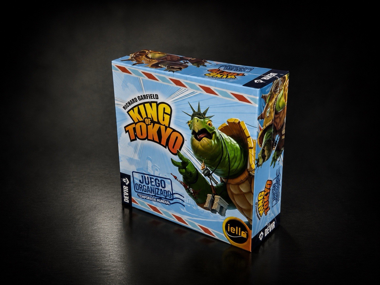 King of Tokyo Tournament Kit, 4 Promo Monsters, 16 Buttons, 18 Promo Cards.