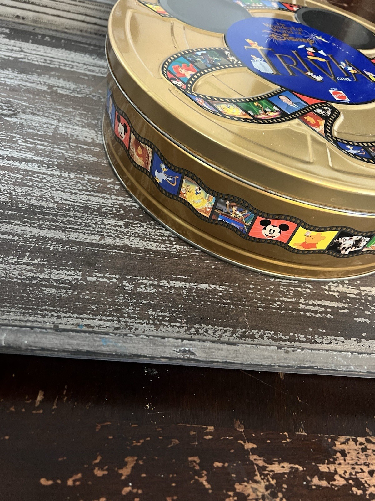 The Wonderful World of Disney Trivia Board Game Complete 1997 Metal Tin Case VTG