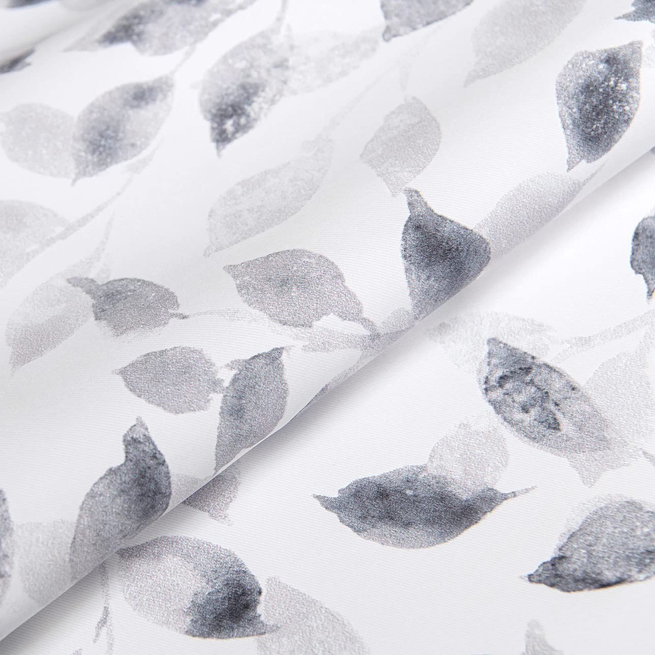 Inselnwald Gray and White Floral Printed 52″W x 14″L (Pack of 1), Grey