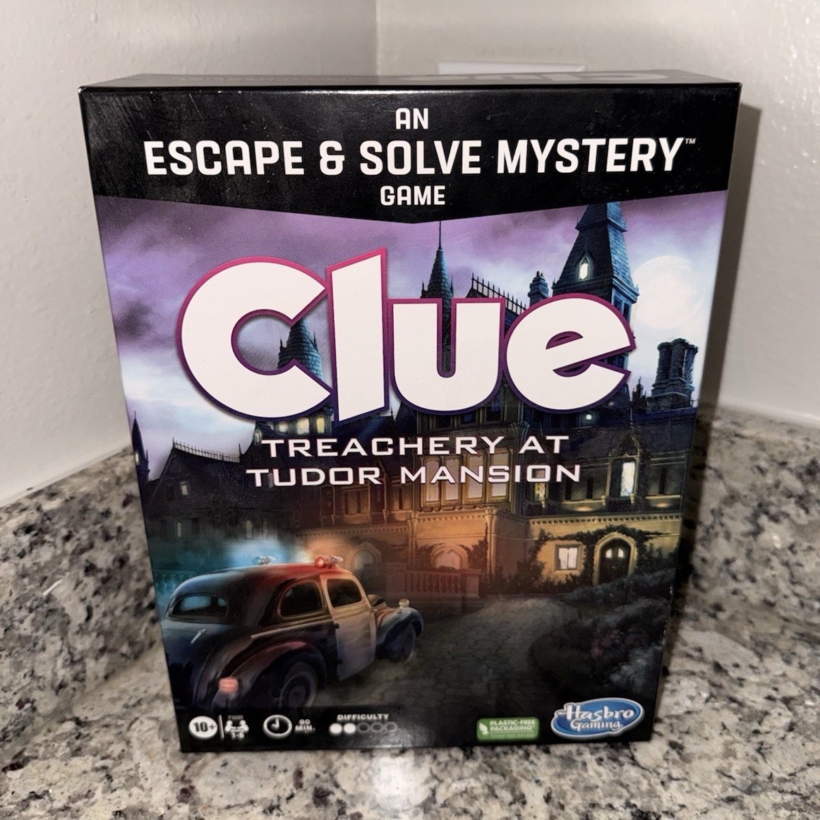 Hasbro Gaming Clue Treachery at Tudor Mansion Board Game Co-op 1+ Age 10+ 2021