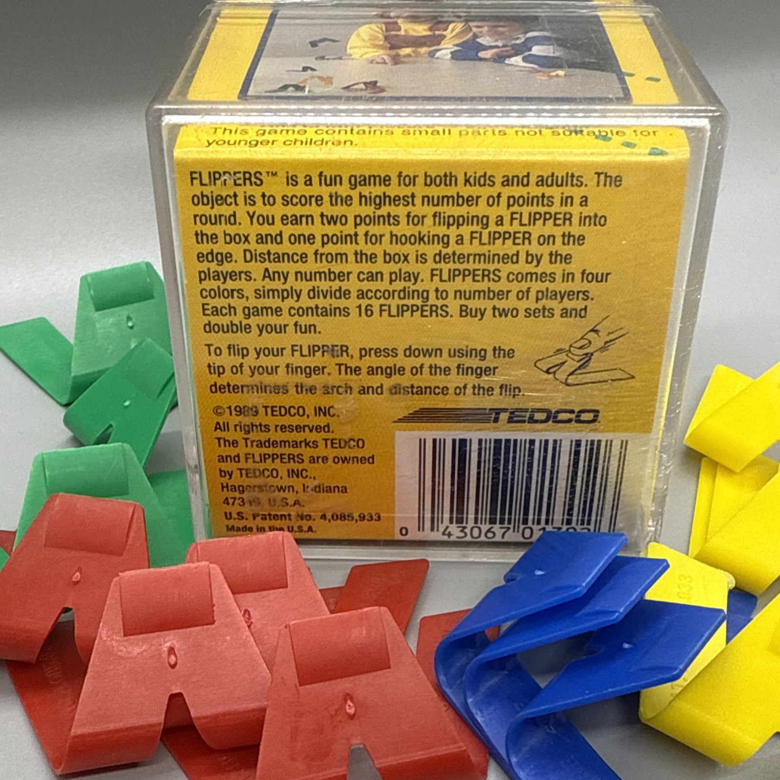 Vintage 1989 Tedco “FLIPPERS” Game Classic Box Set Made In USA Ages 5+
