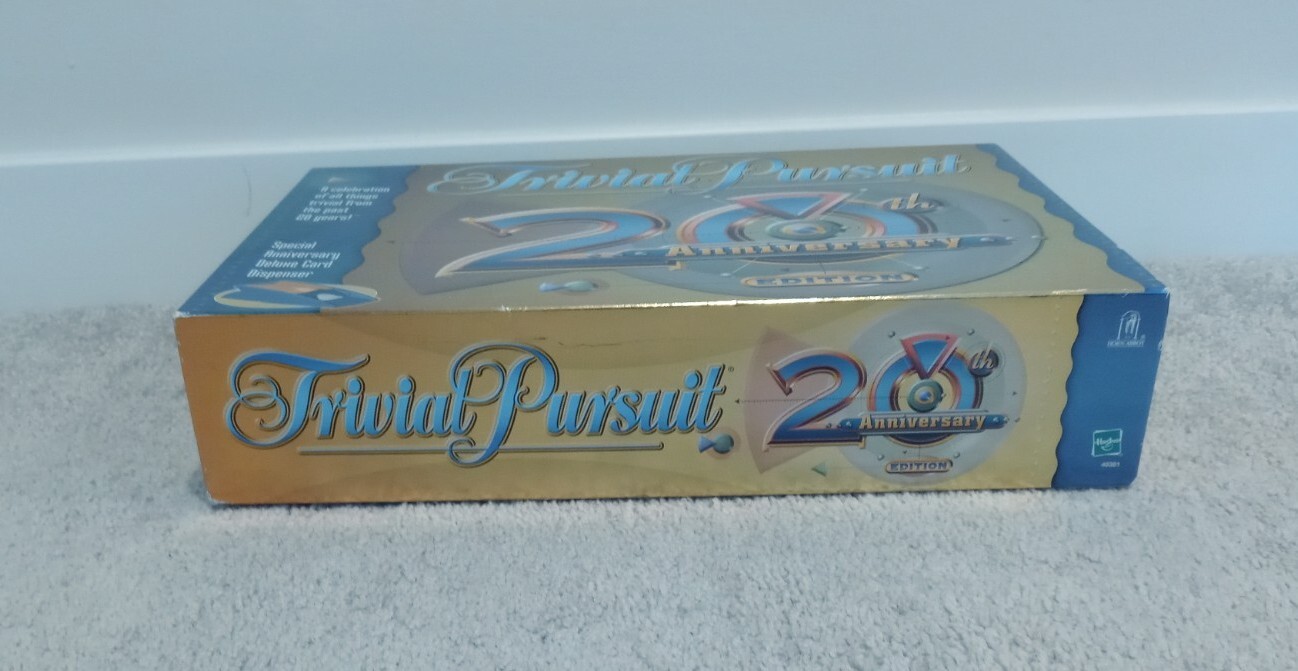 TRIVIAL PURSUIT 20TH ANNIVERSARY Edition Family Board Trivia Game – New SEALED