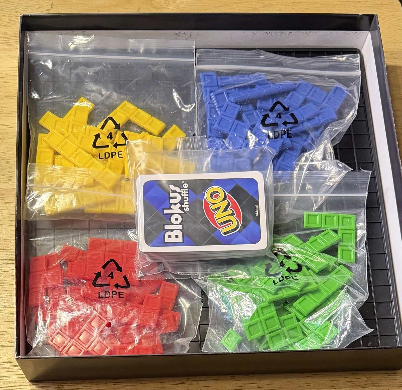 Blokus Shuffle Uno Edition COMPLETE Mattel 2021 Classic Strategy Action Cards