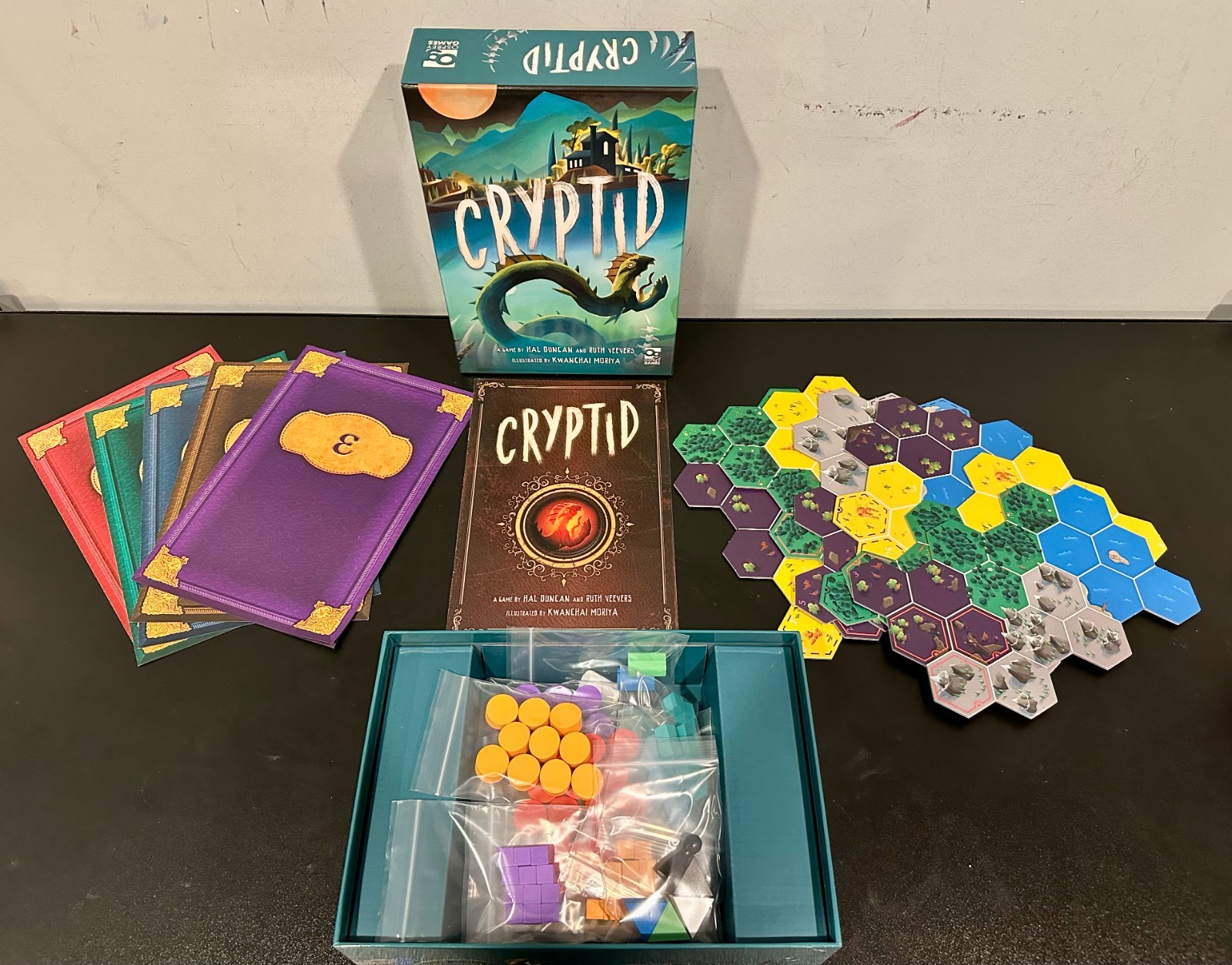 Cryptid Board Game by Hal Duncan/Ruth Veevers, 2018 Osprey Games (COMPLETE)